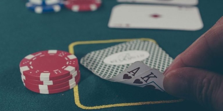 ree777 Myanmar ဘောလုံးနှင့် Esports Betting Platform